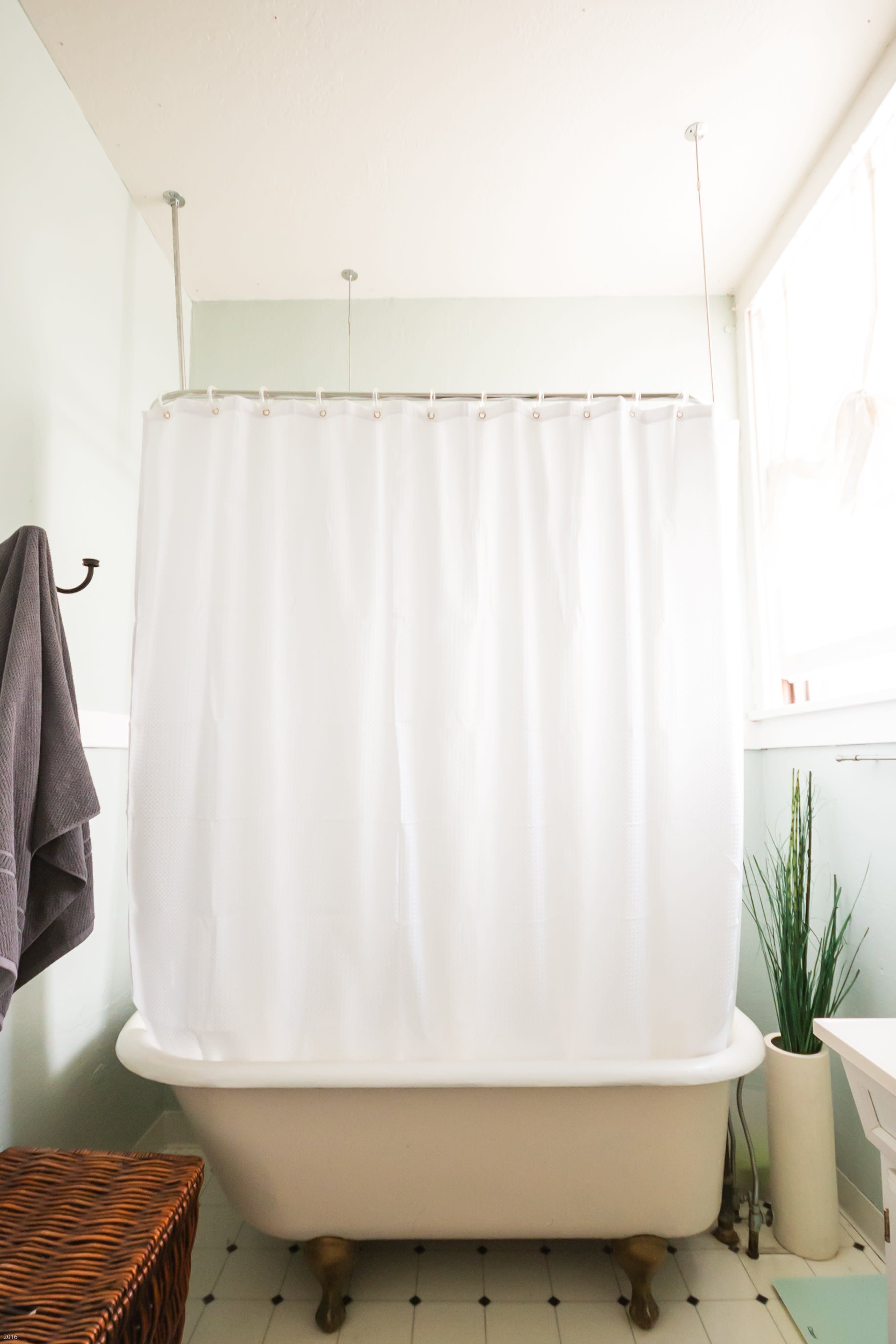 House Tour Cute & Cozy Cole Valley Rental Apartment Therapy